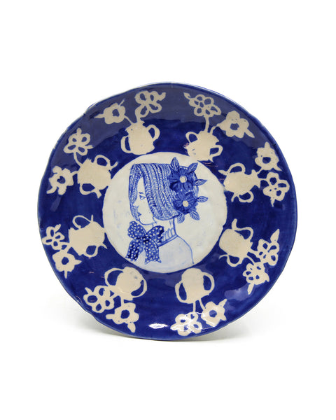 Tess with Bonnet and Flowers (Medium Plate)