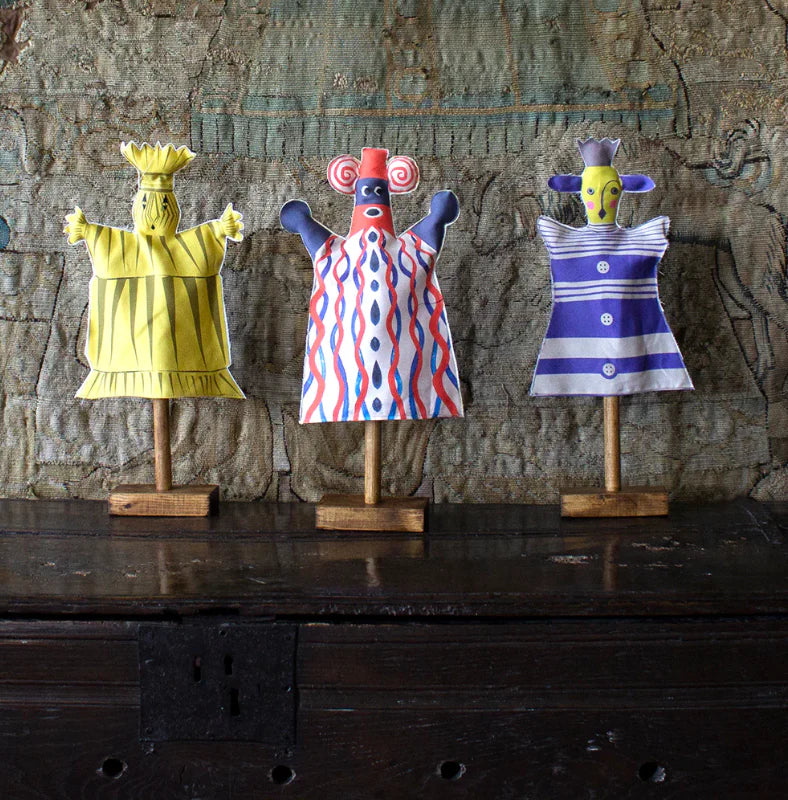 THE HAND PUPPETS