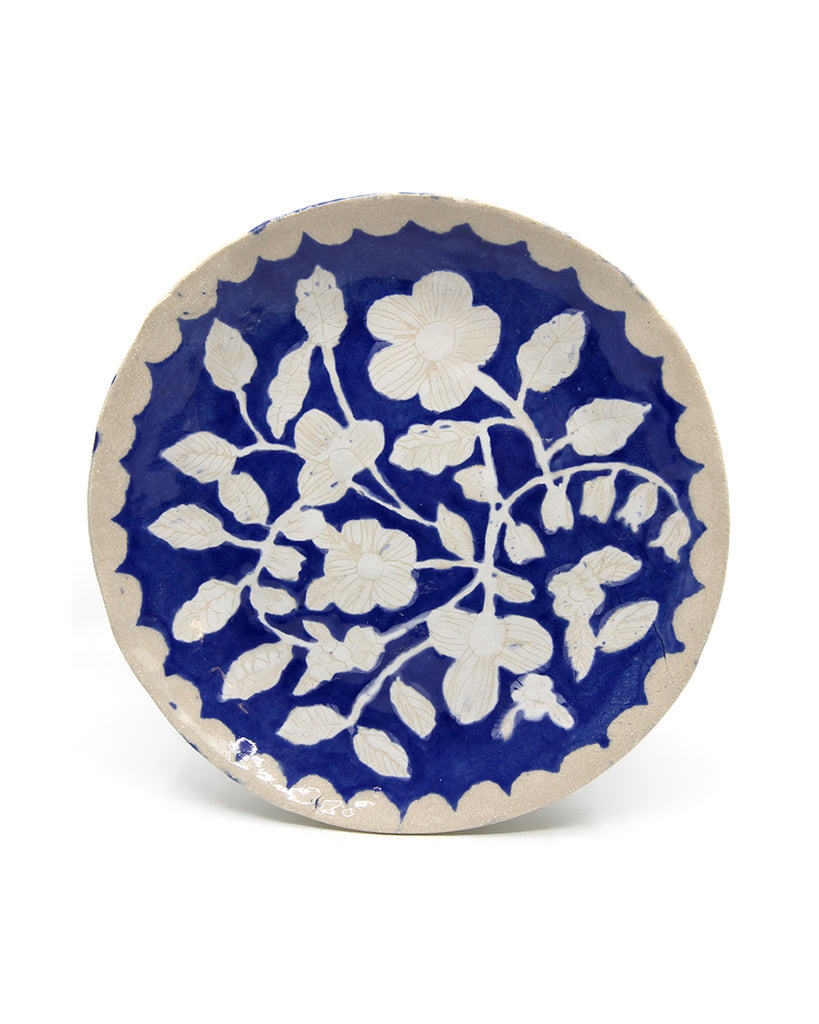 White Flowers and Leaves (Medium Plate)