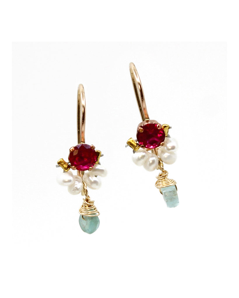 New Bud Earrings (Pearls)