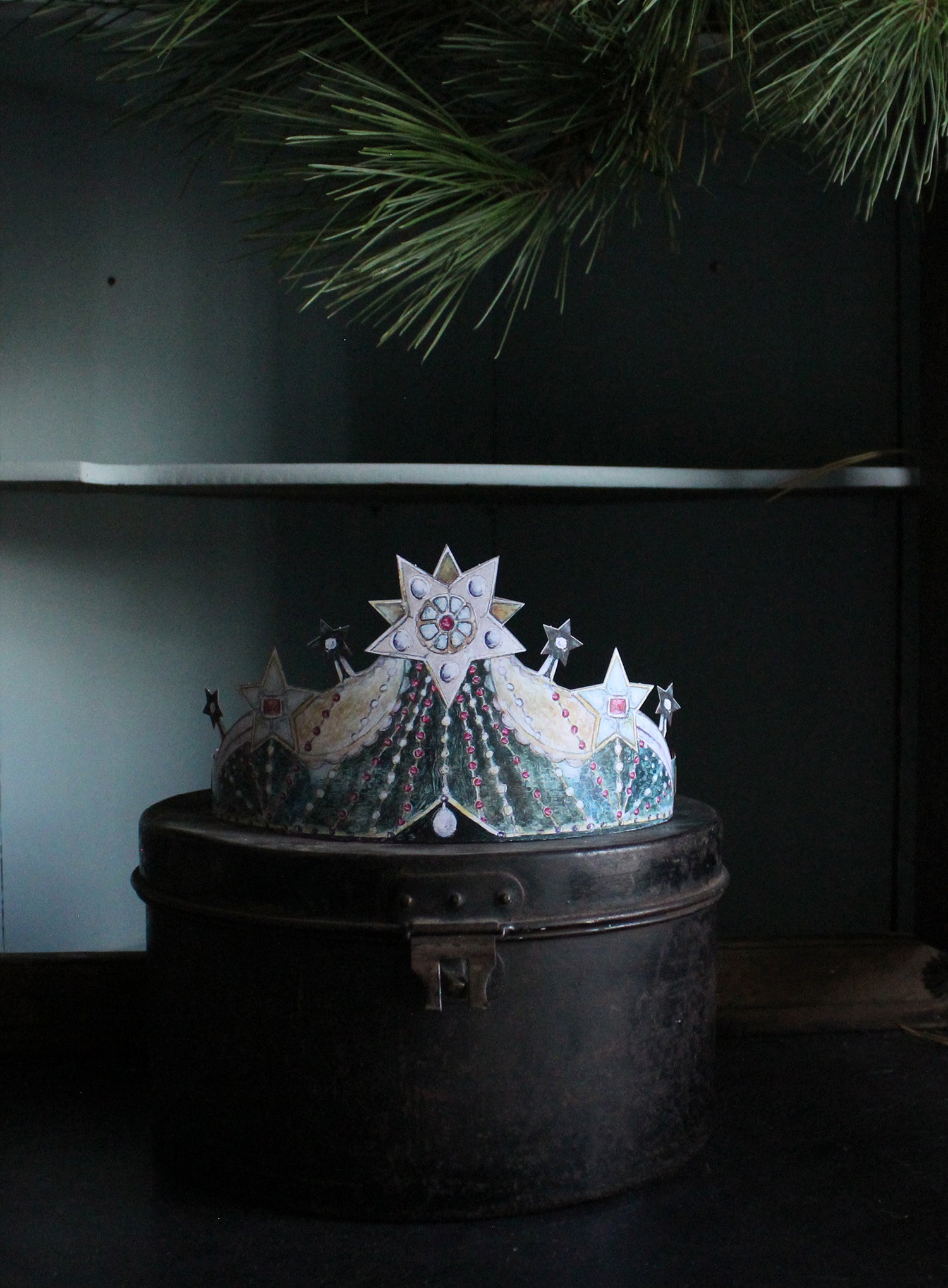 Paper Crown – Frye Museum Store
